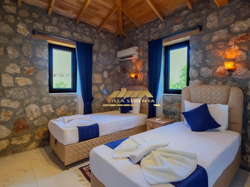 Villa SERENYA