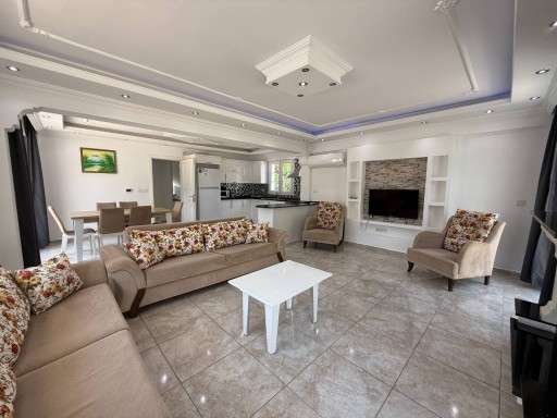 Villa ZENORA