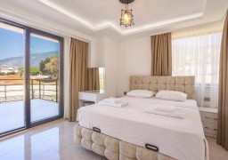 Villa VELORA